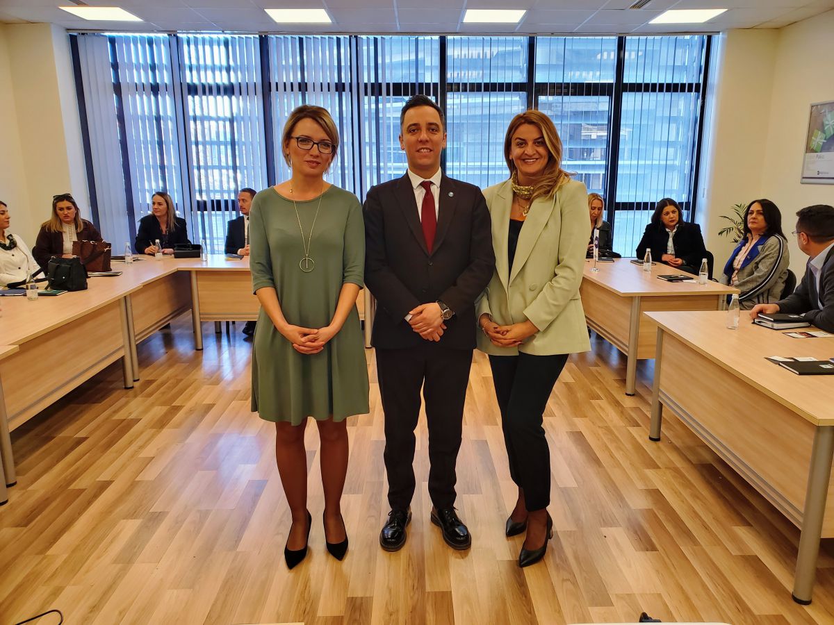 Trajnimet per NLB Bank