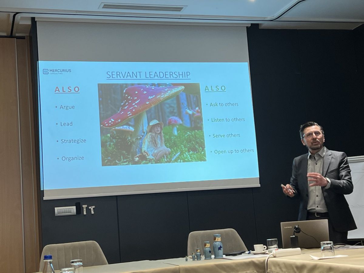 Lidership trajnimi
